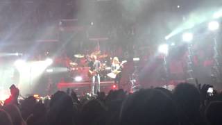 ERIC CHURCH - Thats Damn Rock and Roll (ft. Lzzy Hale)