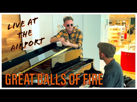 [Live at Paris Airport] The Coopers - "GREAT BALLS OF FIRE"