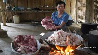 Cook cooking oil from wild pig meat is enough to eat for a long time. Green forest life