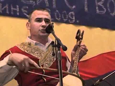 Vučji do-Guslar Željko Bugarin