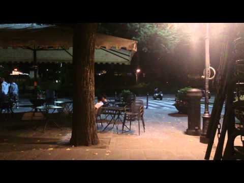 Heimlich Leute beobachten