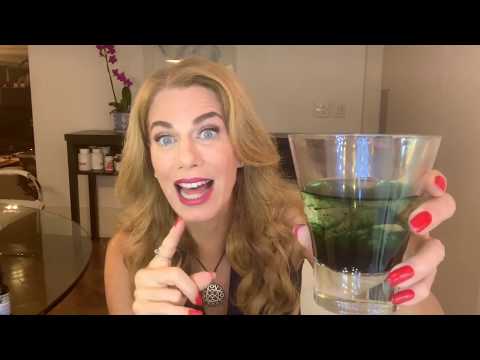 CLOROFILA DETOX: 7 BENEFICIOS para AUXILIAR seu INTESTINO | Carina Palatnik