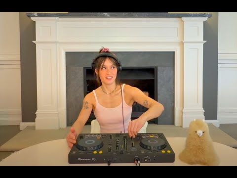 Cosy Ambient Techno By My Fireplace