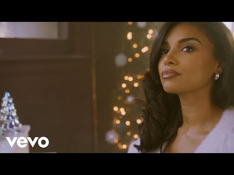 Hannah Monds - Christmas Time is Here (Official Music Video)