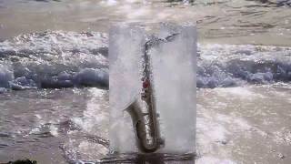 Aventa Garden Frozen Saxophone