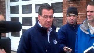 preview picture of video 'Gov. Malloy in Old Greenwich Assessing Hurricane Sandy Damage'