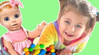 Emma pretend play with Baby and Parent 🙈 동요와 어린이 노래 | Kids Song
