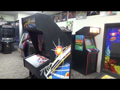 Repairing the Dead PCB In an Atari 1979 ASTEROIDS Arcade Machine with a simple Logic Probe!