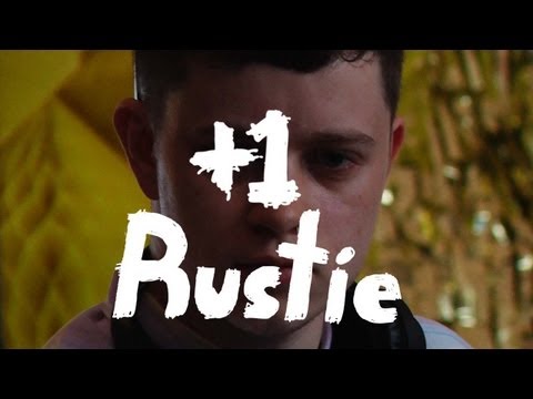 Rustie Performs 