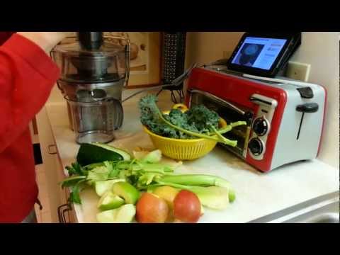 Breville BJE200XL Compact Juice Breville Compact Juicer: BJE200XL +