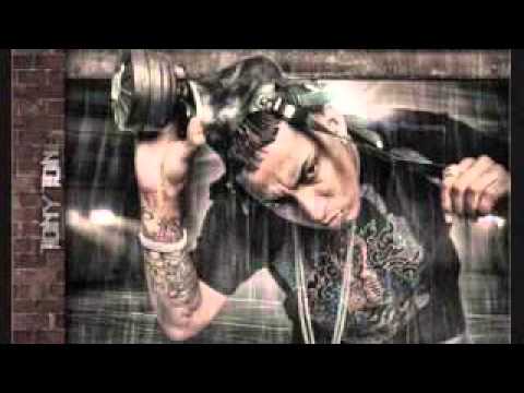 Ñengo Flow Ft Chyno Nyno,Estrada & Gaona - Rondando