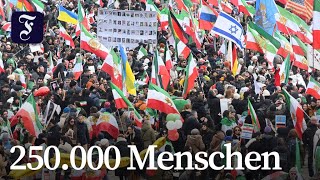 München: Hunderttausende fordern Machtwechsel im Iran