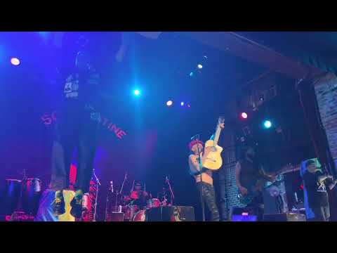 Gogol Bordello: Start Wearing Purple Live