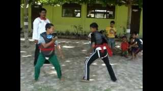 preview picture of video 'mp latihan sparing smpn 5 langsa'