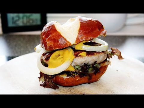 REZEPT: BRATWURST BURGER - Fußball Fan SNACK zur EUROPAMEISTERSCHAFT schnell selber machen