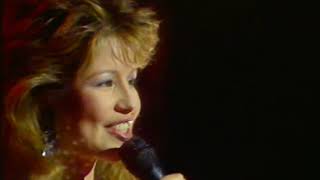 Pia Zadora singing &quot;I Am What I Am&quot; on Wogans 1986