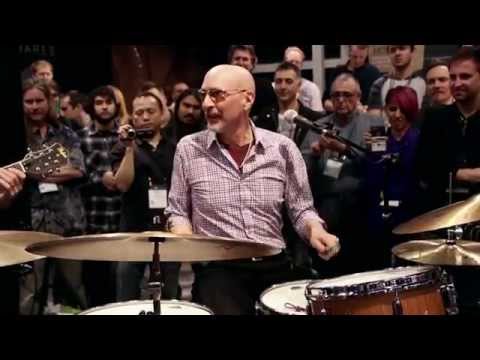 Steve Smith Playing Drums (NAMM 2015)
