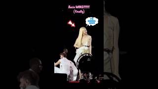 Rosé FINALLY WINS rock paper scissors😂 #shorts