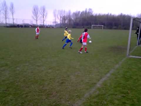 SDOO E2-Ernes maakt een schitterend doelpunt