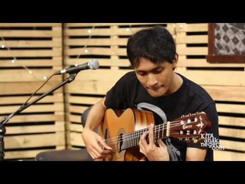 Kitakustik: Francoustique - Kaka Nuks (Gitar Instrumental)