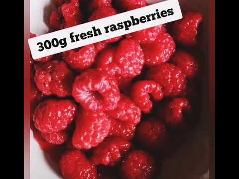 Baked Lemon and Raspberry Cheesecake