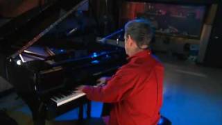 2004: Brian performs &quot;Rhapsody In Blue&quot;