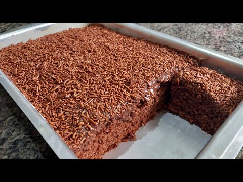 BOLO DE CHOCOLATE FÁCIL E RÁPIDO
