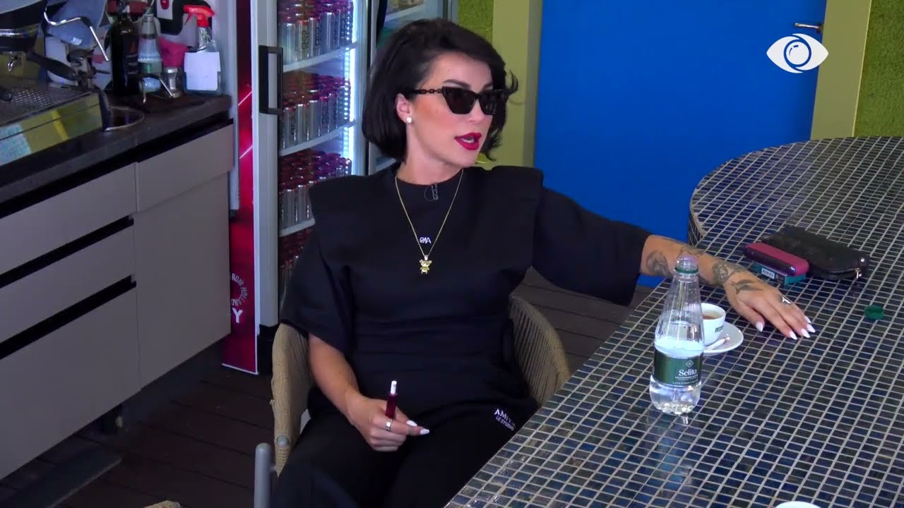 “O grua xheloze”/ Roza-Eglës: Nuk na ke thënë njëherë mirëmëngjes