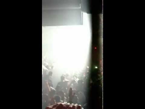 Len Faki play Stranger to Stability @Cocorico' 25/2/2012.