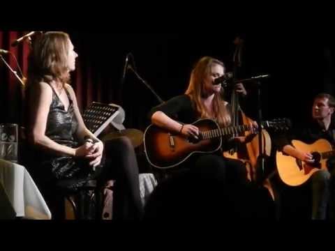 Sabine Stieger und Birgit Denk - GEH BITTE..! - Wien, Kulisse am 15.12.2014