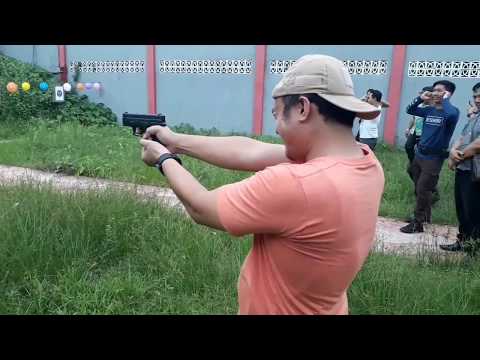 Yang terdiri dari torus palu Lepuh kecil putih pada penis