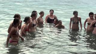 preview picture of video 'Slavonija-Drenje-the girls sing in the sea !'