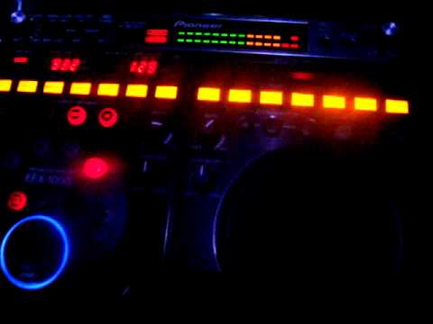 DJ LEX  2 @ MERGE NIGHT CLUB MDW MAY 2011.  Boomboxglobal Atmosphere.MPG