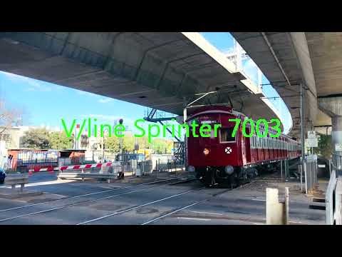 V/line sprinter 7003