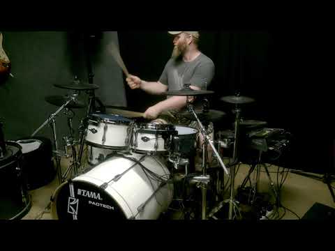 Roy és Ádám Trió - Újfullánk (drum cover by HP)