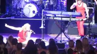 Karmin - Walking On The Moon - Cleveland, OH