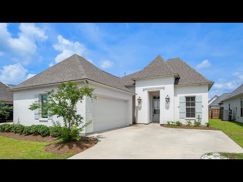 Beautiful home with high end finishes property video