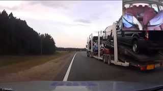 preview picture of video 'Belarusian police chase car transporter 27 Jul 2014'