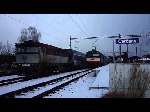 Odjezd 749.253 po boku s 749.121