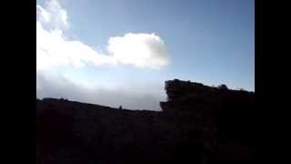 preview picture of video 'Jebel Shams - Nuvole in cresta sulla cima I'