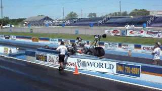 preview picture of video 'Drag Racing at Farmington Dragway'