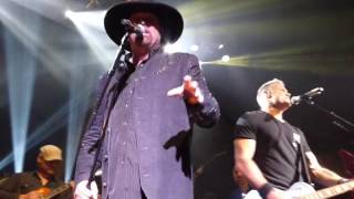 Montgomery Gentry-Live-"Daddy Won't Sell the Farm"