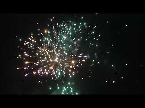 Candy Mountain - Albert Feuerwerk (100 Shots)