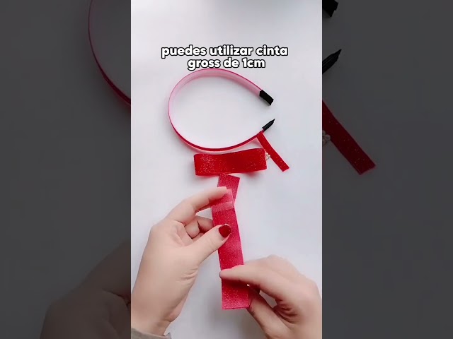 Vídeo relacionado con Klever Kits Kit para hacer diademas para niñas - Haga sus propias diademas de moda - Juego de accesorios para el cabello DIY, regalos de manualidades y manualidades para niños de 5, 6 y 7 años o más