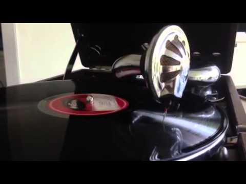 Hmv102 brown Condor needle Lazy river 78 rpm gramophone 1931