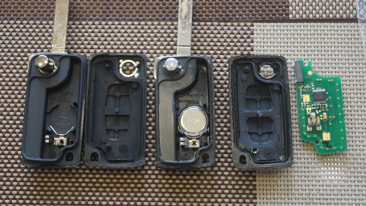 Как разобрать ключ Пежо 308