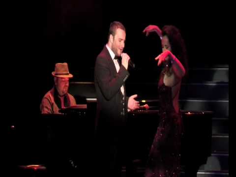 Vuelvo al Sur / Natassa Mare Moumtzidou / Cabaret Royale