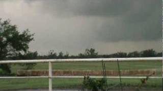preview picture of video 'Tornado north of Okemah, Oklahoma 05-10-2010'