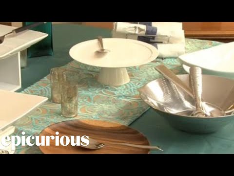 Party Ideas: Setting the Buffet Table