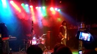 Teach Me How To  Scream by brokeNCYDE (live)